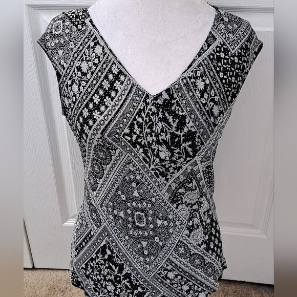 Xscape Sparkly Sleeveless Evening Attire  Size L - Picture 1 of 6